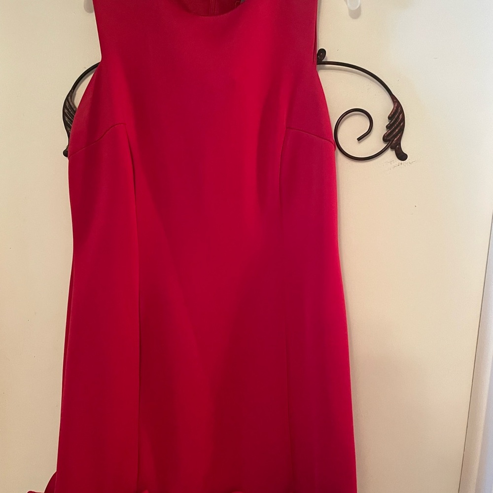 Donna Ricco Elegant Red Women’s A-Line Dress with Ruffled Hemline.